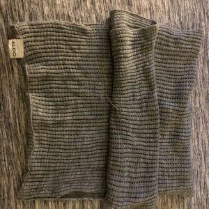 Aldo scarf
